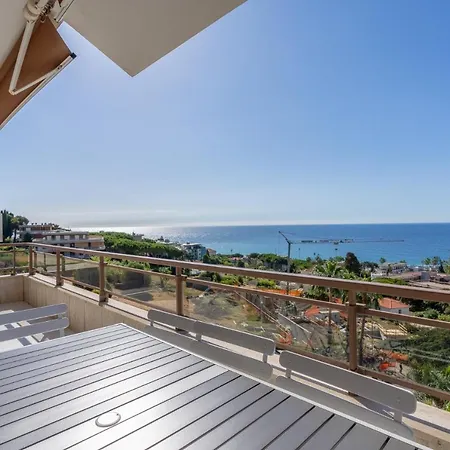 Blue View * San Remo